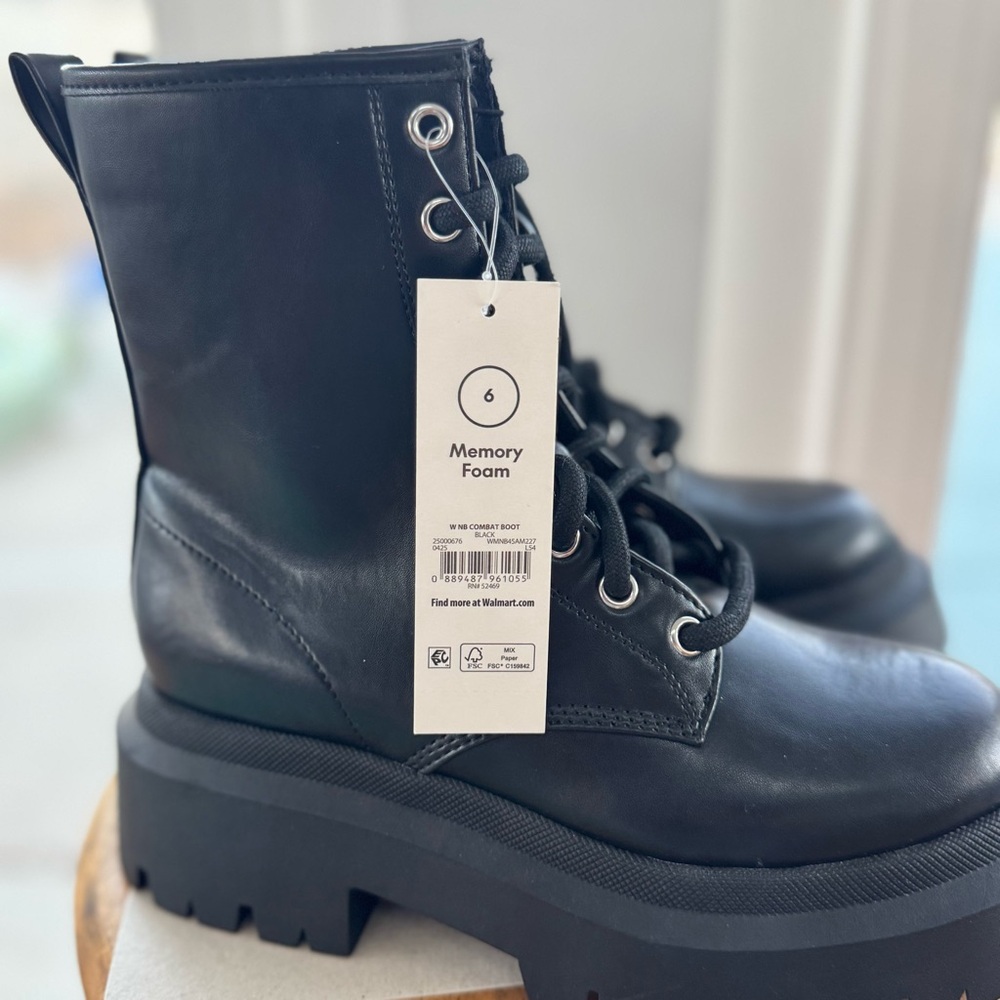 No Boundaries Women's Size 6 Black Lug Sole Combat Boots Side Zip Memory Foam - Picture 6 of 9